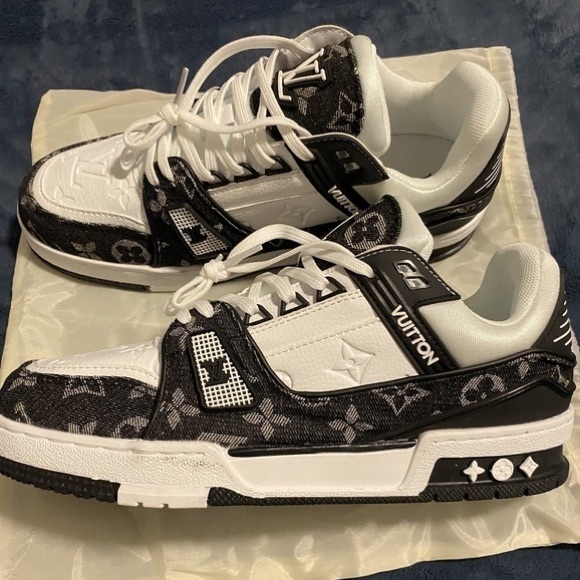Louis Vuitton Black and White Sneakers - Picture 1 of 5